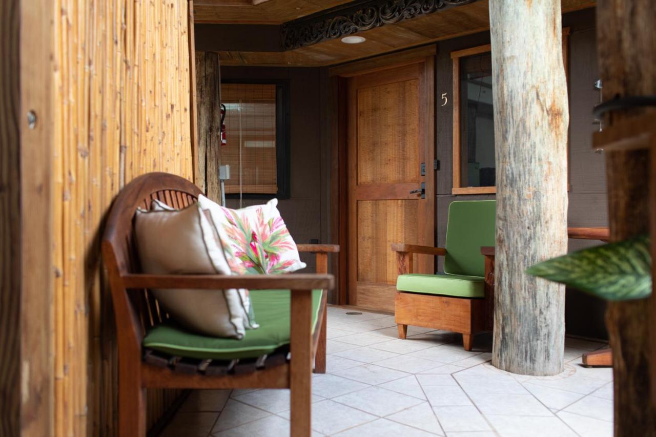 The Kulani Maui Hotel Lahaina Exterior photo